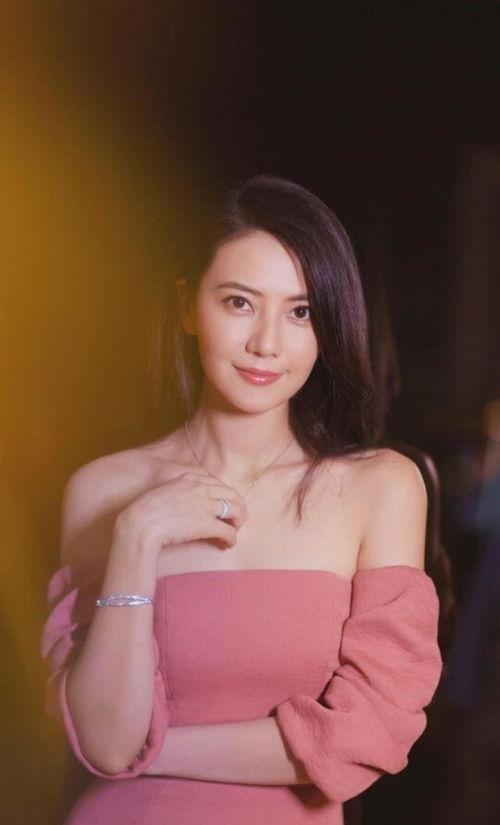 明星大爆料苑琼丹视频,娱乐圈背后的惊人真相