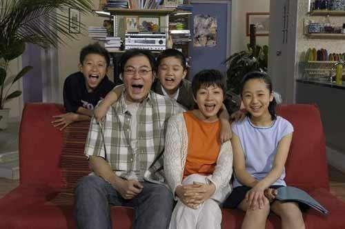 网红小品家有儿女视频,欢乐家庭日常，笑料百出的小品盛宴