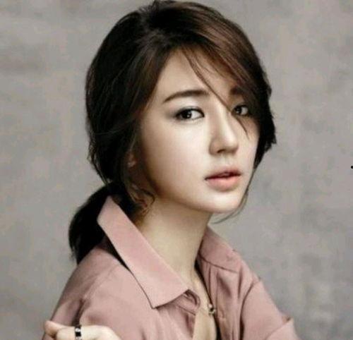 重生干韩国女明星,韩国女明星的璀璨逆袭之路