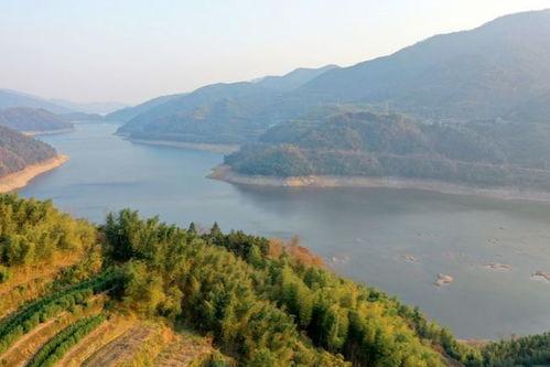 益阳网红打卡水库视频,视频带你领略湖光山色之美